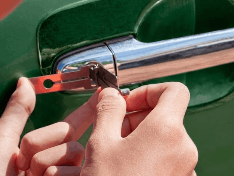 emergency car lockout Essex — 7 days a week response across all Essex areas